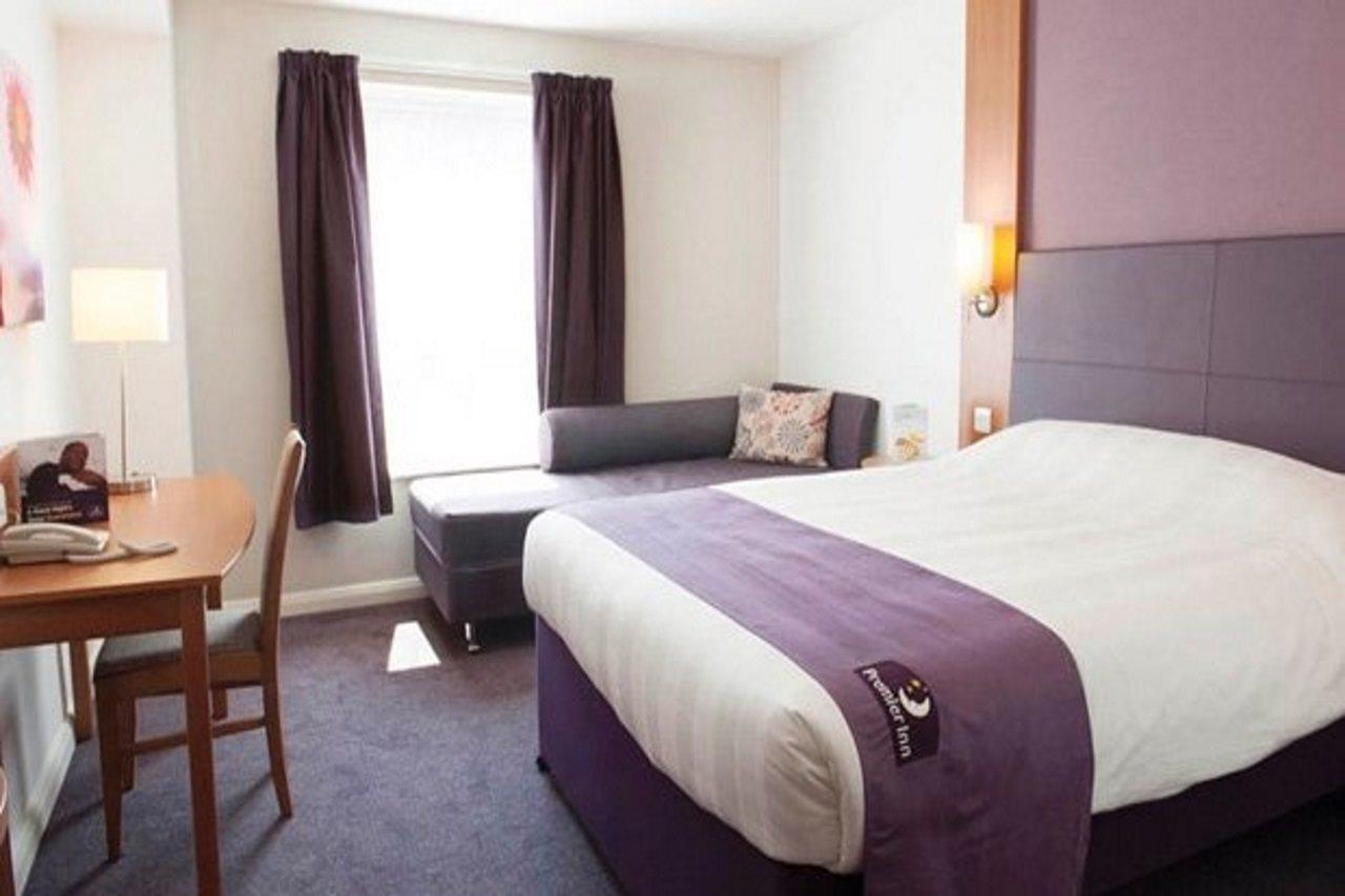 Premier Inn Frome Eksteriør billede